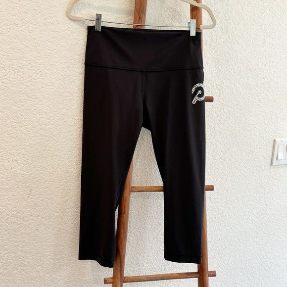 lululemon athletica Pants - Lululemon X Peloton Wunder Under High Rose Crop Legging Black size 10
